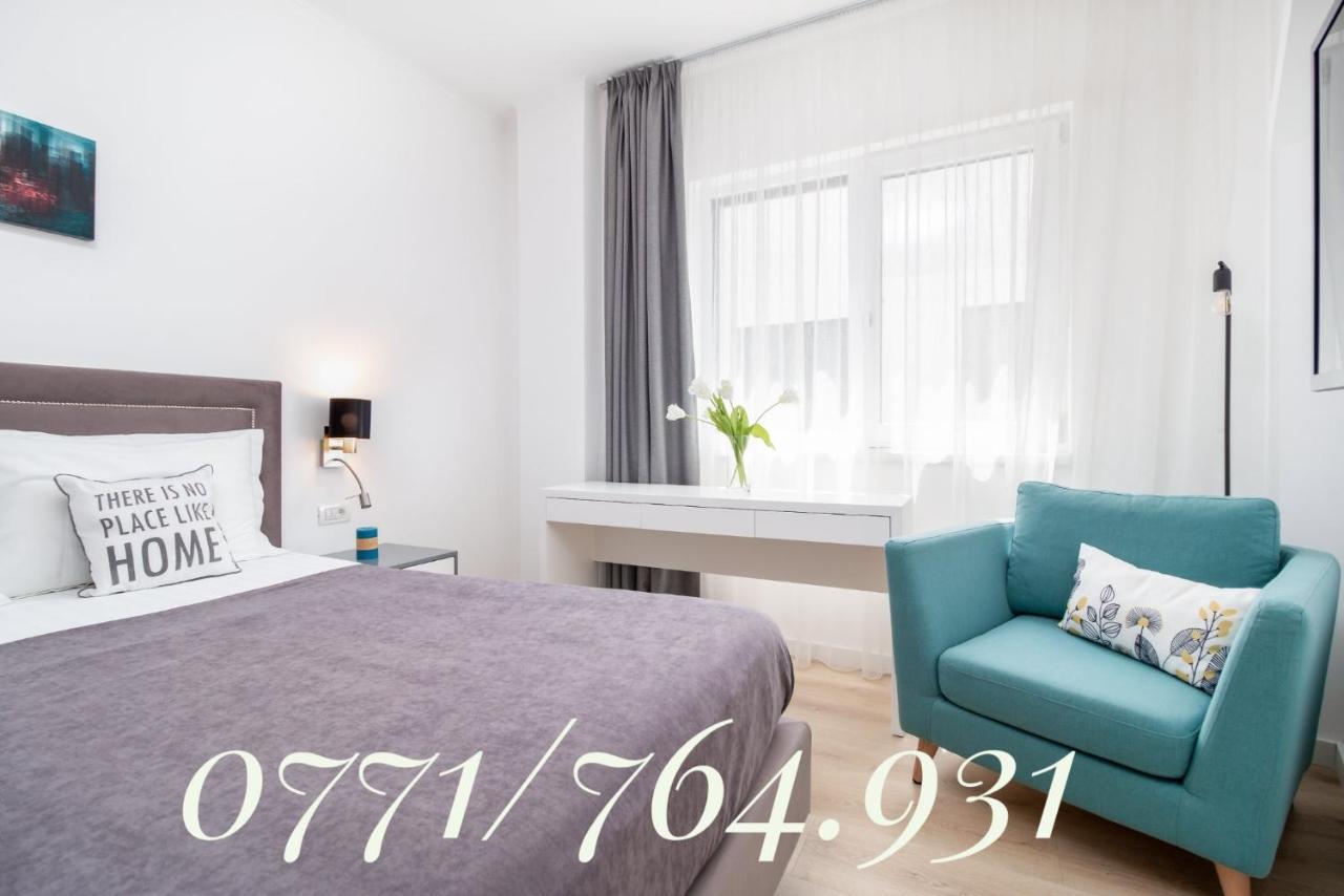 Charlotte Piata Unirii - Free Private Parking 2Bedrooms Apartment Oradea Buitenkant foto