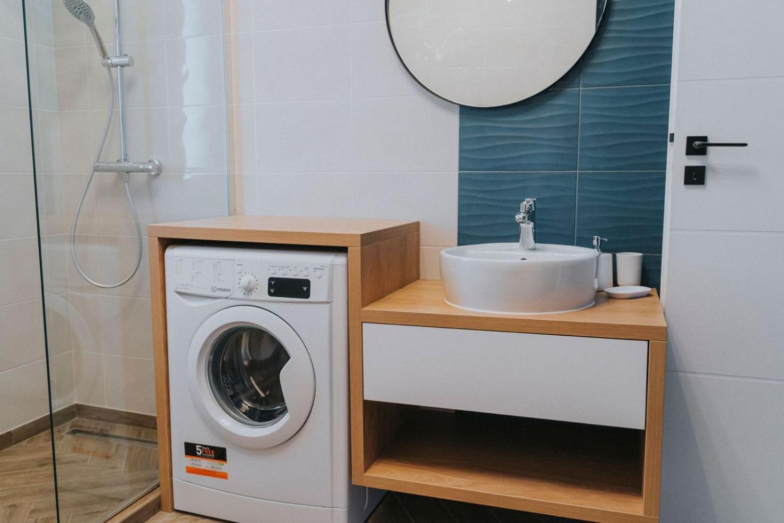 Charlotte Piata Unirii - Free Private Parking 2Bedrooms Apartment Oradea Buitenkant foto