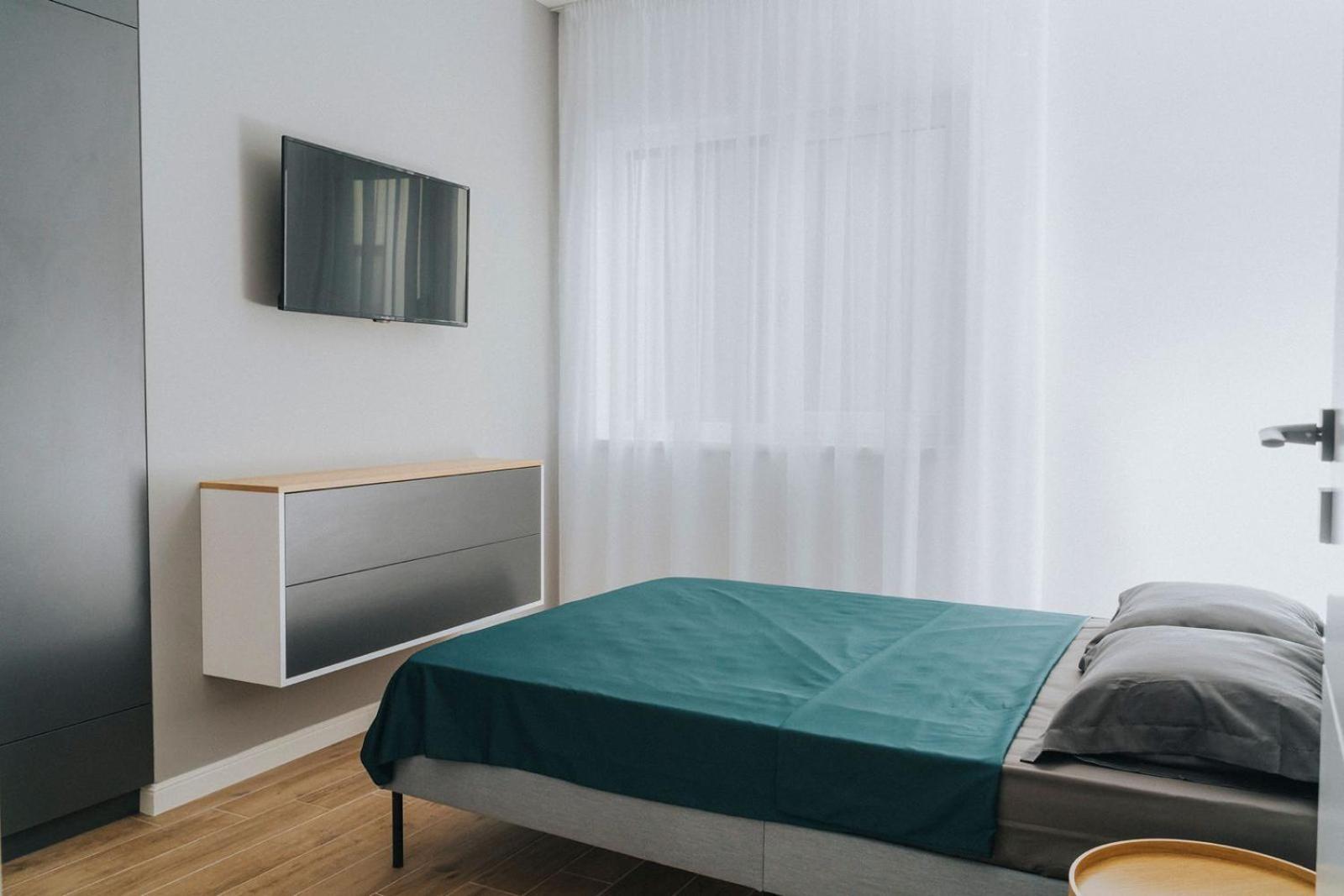 Charlotte Piata Unirii - Free Private Parking 2Bedrooms Apartment Oradea Buitenkant foto